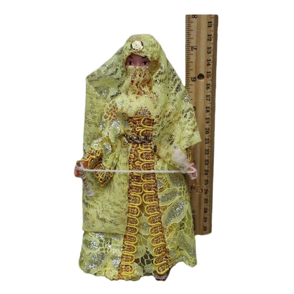Vintage Arabian Princess Bride Tradition Dress Yellow Lace Dress Fashion Doll